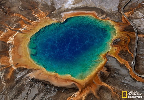 黃石國(guó)家公園，懷俄明州攝影：Norbert Rosing，國(guó)家地理創(chuàng)意版