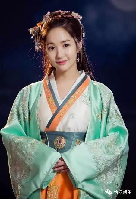 允兒招架不住古裝？韓國女星古裝LOOK一覽 誰贏了？