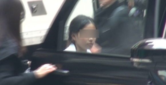 張學(xué)友小女兒罕見(jiàn)曝光