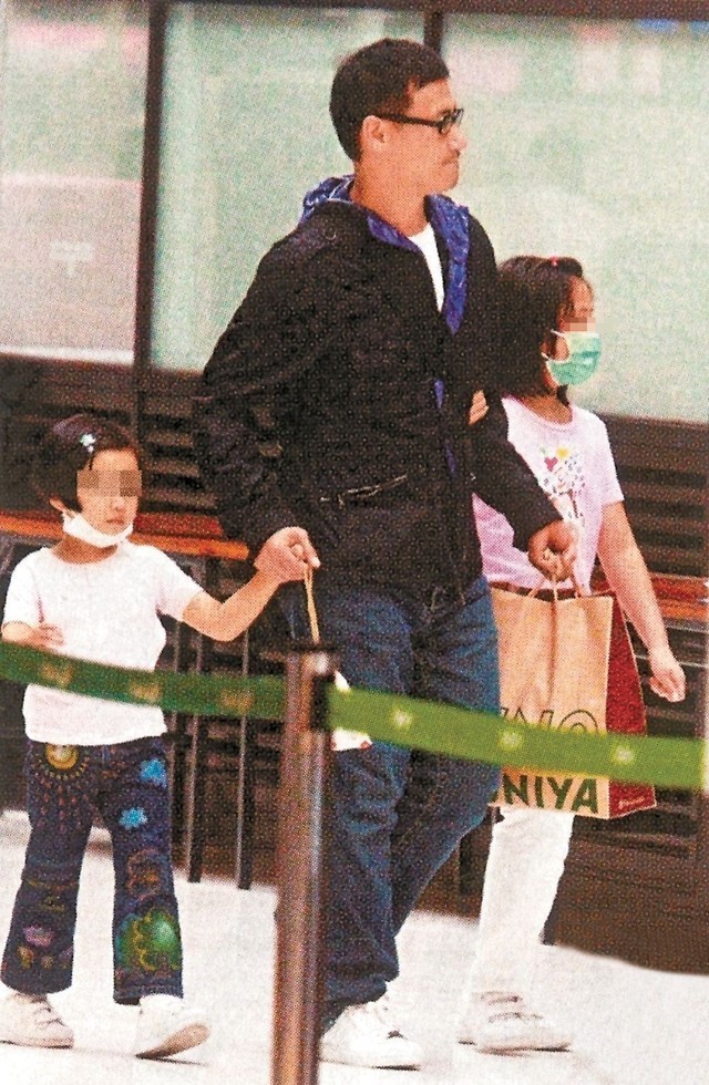 張學(xué)友小女兒罕見(jiàn)曝光