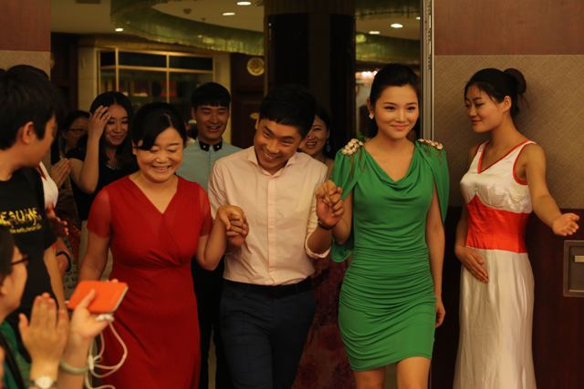 文靜、丁磊、葉子