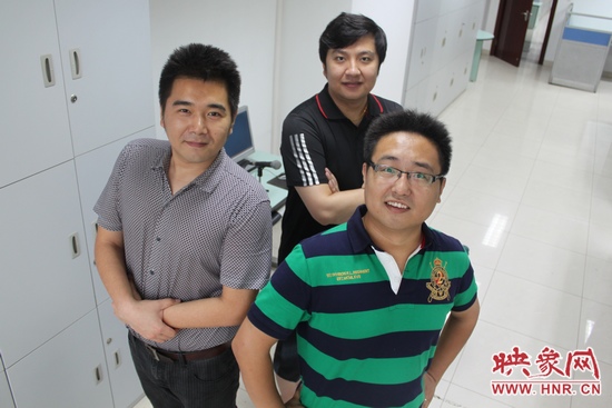 《網(wǎng)絡(luò)全搜索》主持人康巖、陳弓、趙凱