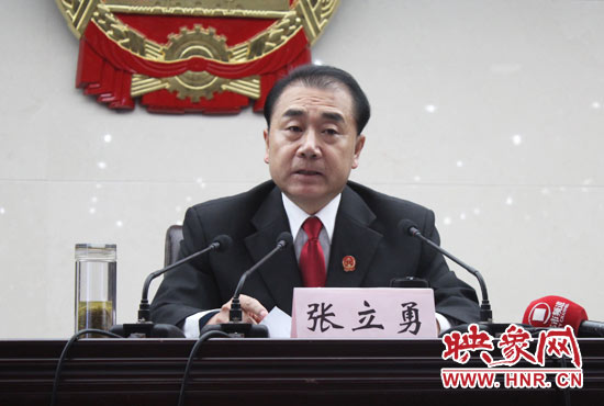 省高院院長張立勇說，全省法院一定要堅定為農民工討薪的立場不動搖