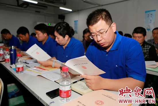 5月15日上午，全國總工會送教到基層-富士康工會干部（河南站）培訓(xùn)班在富士康鄭州科技園開班。