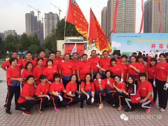 我們龐大的聽(tīng)眾粉絲團(tuán)集結(jié)完畢！