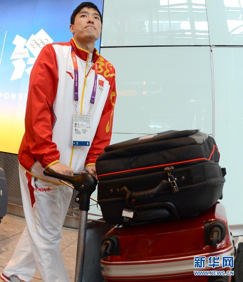 劉翔抵達(dá)倫敦未接受采訪 劉翔抵達(dá)倫敦未接受采訪