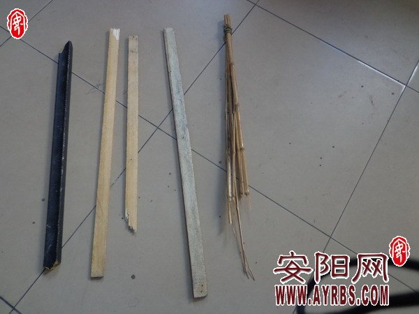 滑縣百名小學生被“燒餅男”恐嚇 被打遍體鱗傷 滑縣百名小學生被“燒餅男”恐嚇 被打遍體鱗傷