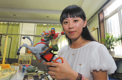 精美的造型，你能想到是鐘蕾用面做成的嗎