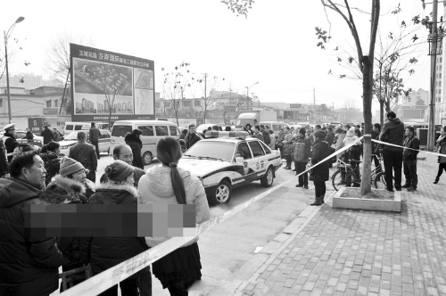 現(xiàn)場被拉起警戒線 網(wǎng)絡截圖 現(xiàn)場被拉起警戒線 網(wǎng)絡截圖