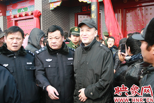 郭達(dá)現(xiàn)身馬街書會(huì)現(xiàn)場(chǎng)。