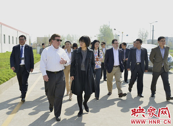 中美兩國商會(huì)代表團(tuán)參觀雙匯并座談交流