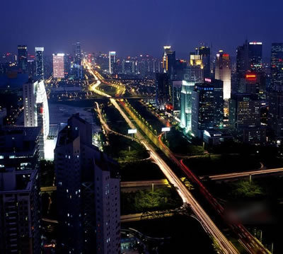 1、房屋一套(80平方)，以均價(jià)22300元計(jì)，22300×80=1784000.(這是朋友剛在筆架山買的城市主場(chǎng)的價(jià)格)