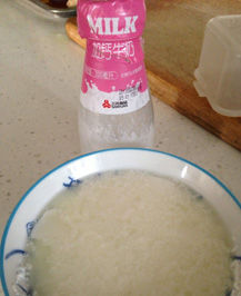 西城區(qū)張女士購(gòu)買(mǎi)的三元加鈣牛奶出現(xiàn)絮狀物