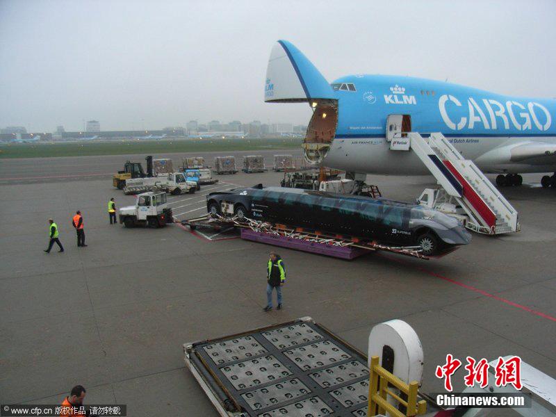 “超級巴士”在迪拜投入運營 打造世界最豪華公交車 “超級巴士”在迪拜投入運營 打造世界最豪華公交車