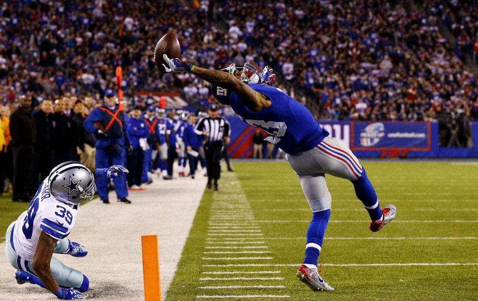 　單幅二等獎，單手接球。