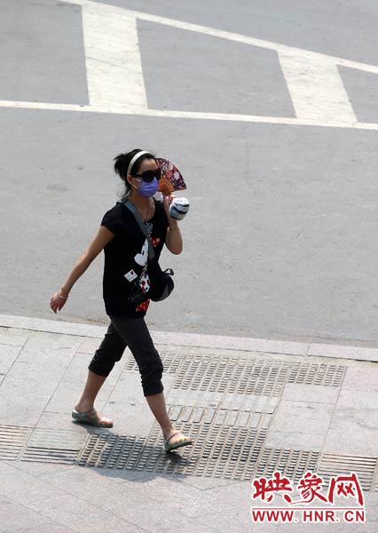 扇子雖小，遮一點(diǎn)陽(yáng)光也好