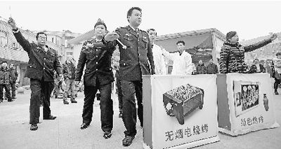 “小品執(zhí)法”。