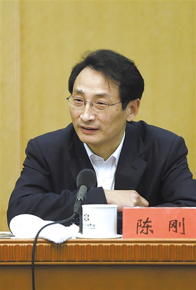 昨日，北京市人大代表、北京市副市長陳剛參與豐臺團(tuán)小組討論。 新京報記者 浦峰 攝