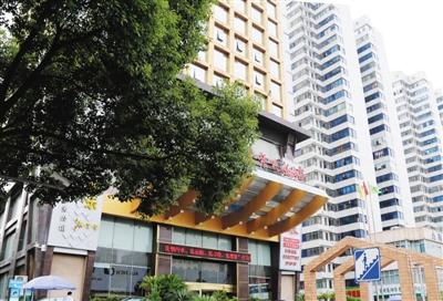 衡陽(yáng)官員趙安民與之保持聯(lián)系，并邀約女子在這家酒店房間見面。