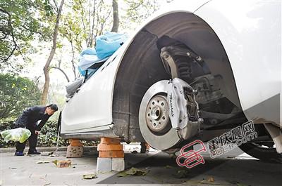 賊娃子辯稱(chēng)只是為了試試豪車(chē)輪胎好不好下。