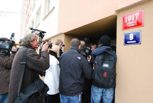 捷克總統(tǒng)直選末輪投票澤曼稱如當(dāng)選不會(huì)見(jiàn)達(dá)賴 捷克總統(tǒng)直選末輪投票澤曼稱如當(dāng)選不會(huì)見(jiàn)達(dá)賴