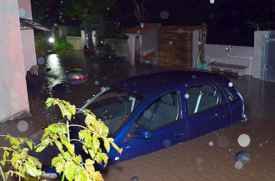 奧爾比亞市部分地區(qū)的水位已經(jīng)升至3米。