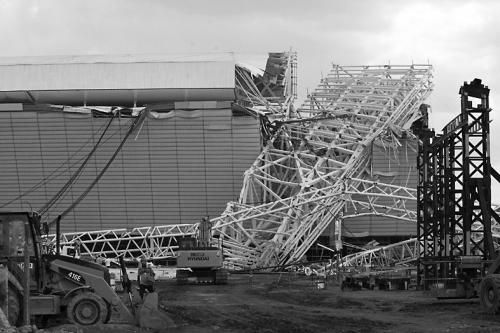 圣保羅市伊塔蓋拉球場坍塌現(xiàn)場。