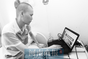 一下子來了這么多生意，程祥驚喜之余，有點(diǎn)不知所措　記者 王春勝/攝