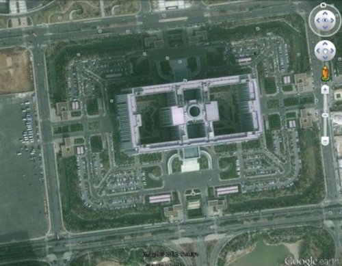 濟(jì)南政府大樓造價40億