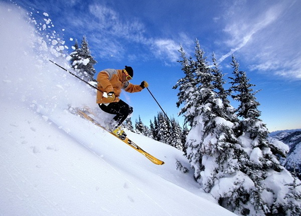12月省內(nèi)開(kāi)滑滑雪場(chǎng) 優(yōu)惠多到讓你過(guò)足癮 12月省內(nèi)開(kāi)滑滑雪場(chǎng) 優(yōu)惠多到讓你過(guò)足癮
