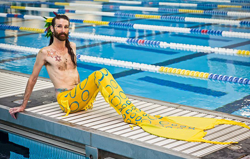 美國(guó)舉辦美人魚(yú)大會(huì) 超300名"人魚(yú)"盛裝參加 美國(guó)舉辦美人魚(yú)大會(huì) 超300名"人魚(yú)"盛裝參加