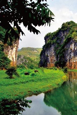 　　中國(guó)人對(duì)園林的喜愛更多是根源于一種隱逸遁世的情懷?！? complete=