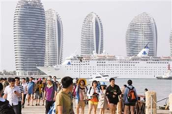 　　“海娜號(hào)”首航。