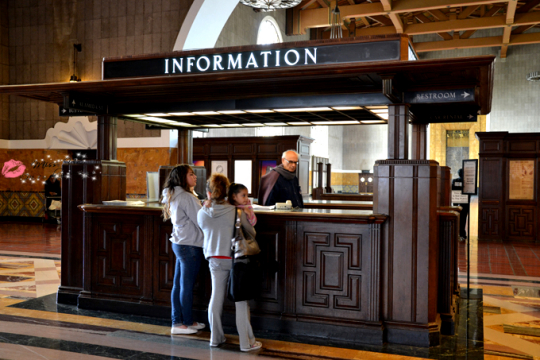 坐火車游美國(guó)