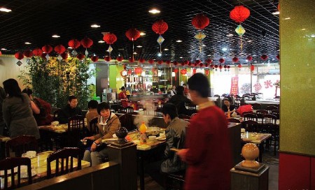 來到四川,不吃火鍋就對不起這片火辣辣的土地。