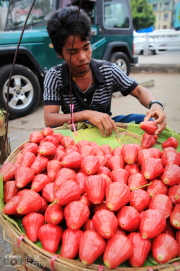 緬甸，繽紛的街邊平民小吃