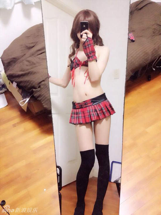 長(zhǎng)腿翹臀制服誘惑 這么可愛(ài)果然是男孩子 長(zhǎng)腿翹臀制服誘惑 這么可愛(ài)果然是男孩子