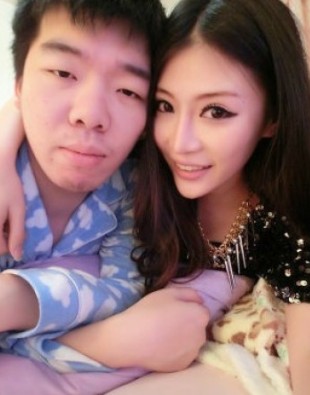 吉星鵬與祁可欣合影。