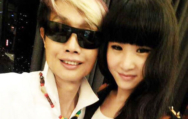 鄧建國與新女友。