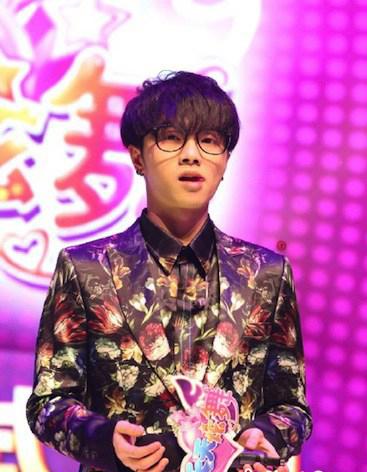 華晨宇任性拒收粉絲所送豪車:因為我已經(jīng)有了 華晨宇任性拒收粉絲所送豪車:因為我已經(jīng)有了