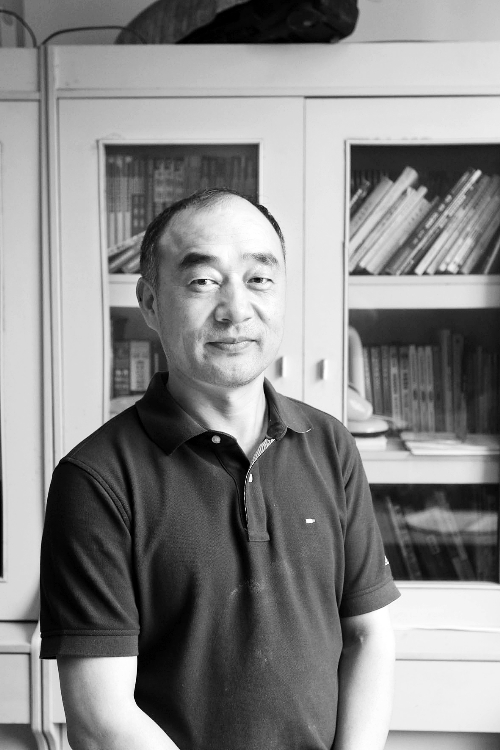  河南省實驗中學數(shù)學教師 李新德 記者 王春勝/攝