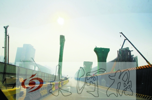 　三環(huán)大“項圈”，西、北兩段預(yù)計年底通車