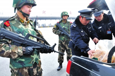 河南省公安廳啟動(dòng)一級防控模式 80%的警力投放街面 河南省公安廳啟動(dòng)一級防控模式 80%的警力投放街面