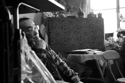 昨日，朱令父親吳承之說(shuō)，這些年來(lái)他們一直在等待事件調(diào)查結(jié)果。新京報(bào)記者 王嘉寧 攝