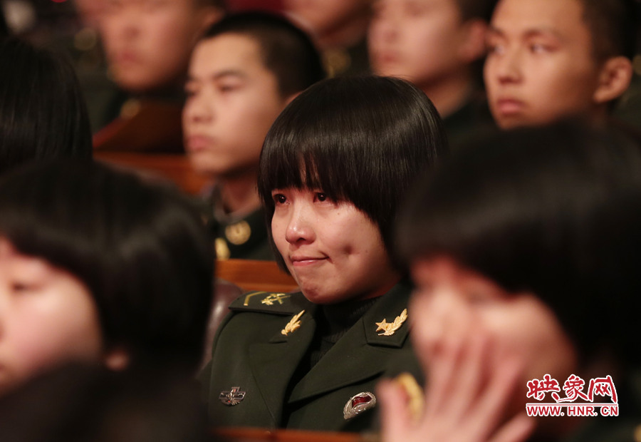 現(xiàn)場觀眾感動落淚。