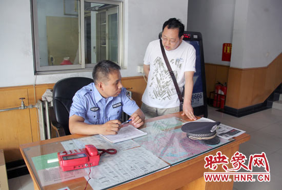 工作中的劉鵬林 工作中的劉鵬林