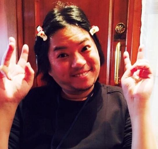 有一種傷害叫高曉松的自拍。