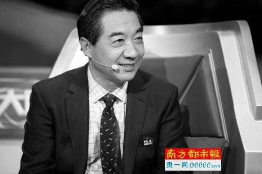 2015年12月24日，張召忠在《最強(qiáng)大腦》節(jié)目錄制現(xiàn)場。C FP資料圖