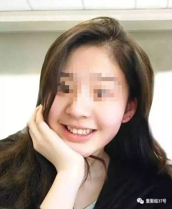 17歲高中男生教室里掐死女同學(xué)，被訴故意殺人和強(qiáng)奸