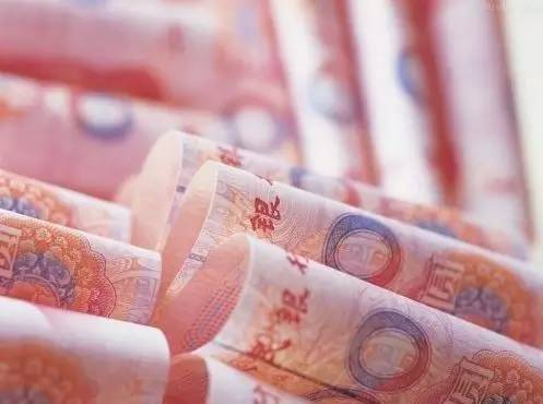 對增收潛力大、帶動能力強的7大群體（技能人才、新型職業(yè)農民、科研人員、小微企業(yè)創(chuàng)業(yè)者、企業(yè)經營管理人、基層干部隊伍、有勞動能力困難群體）實施激勵計劃，推出差別化收入分配激勵政策，帶動城鄉(xiāng)居民實現(xiàn)總體增收。